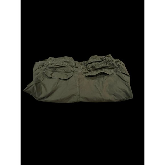 NIKE (the athletic dept) MEN'S OR YOUNG MEN'S OLIVE GREEN CARGO SHORT, SIZE 30 - Picture 2 of 6